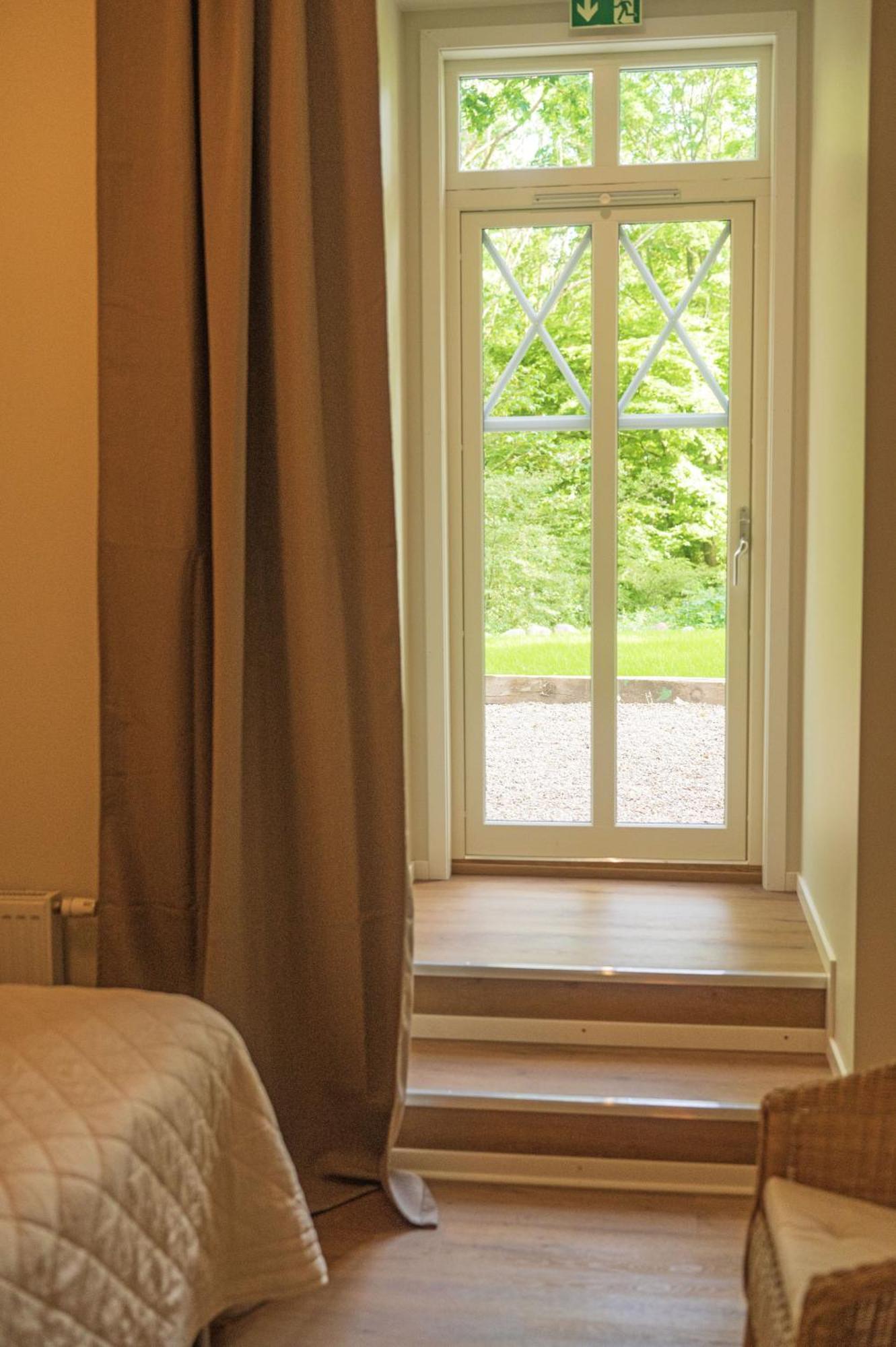 Risanaes Udde Hotel Ronneby Eksteriør billede